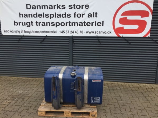 585 ltr dieseltank m- 2 stk bæringer 585 ltr dieseltank m- 2 stk bæringer