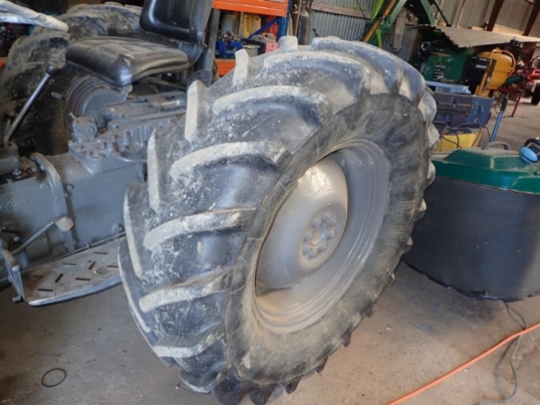 480/65R28 2 stk. 70% 30% 480/65R28 2 stk. 70% 30%