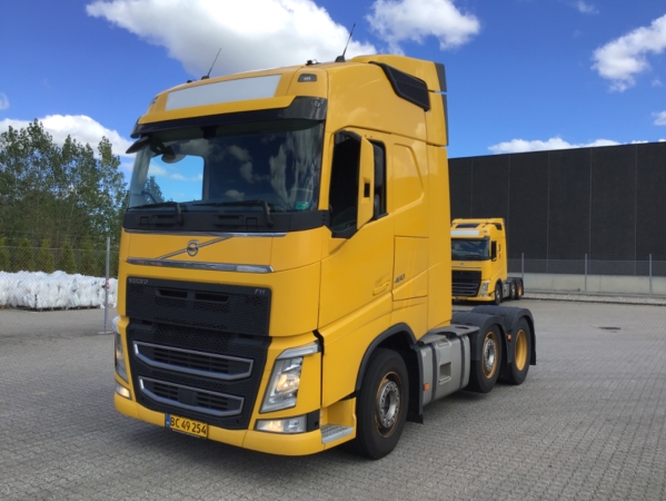 FH 460 6x2 Pusher FH 460 6x2 Pusher