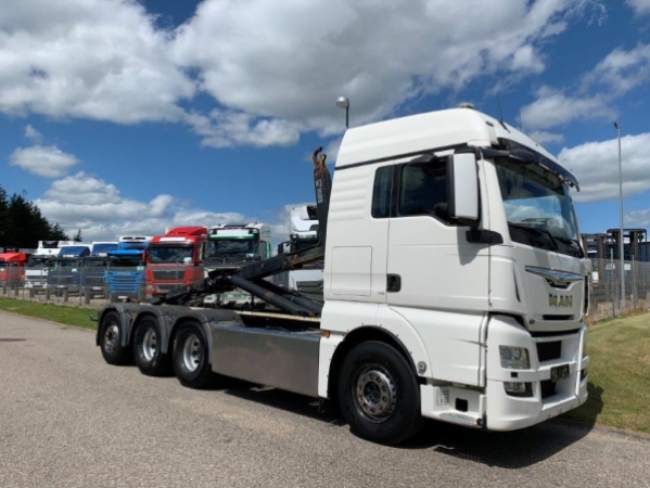 TGX 35-480 8x4-4 BL TGX 35-480 8x4-4 BL