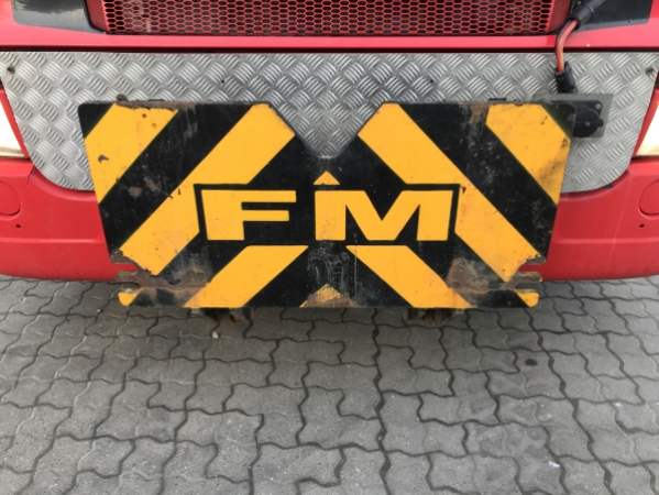 Sneplovsbeslag til Scania m- frontplade Sneplovsbeslag til Scania m- frontplade