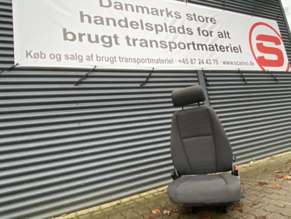 Passagersæde (Klapsæde) Passagersæde (Klapsæde)